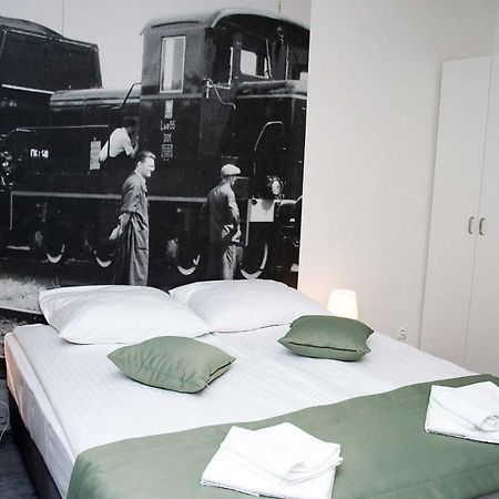 Park Apartamenty Chrzanow Luaran gambar