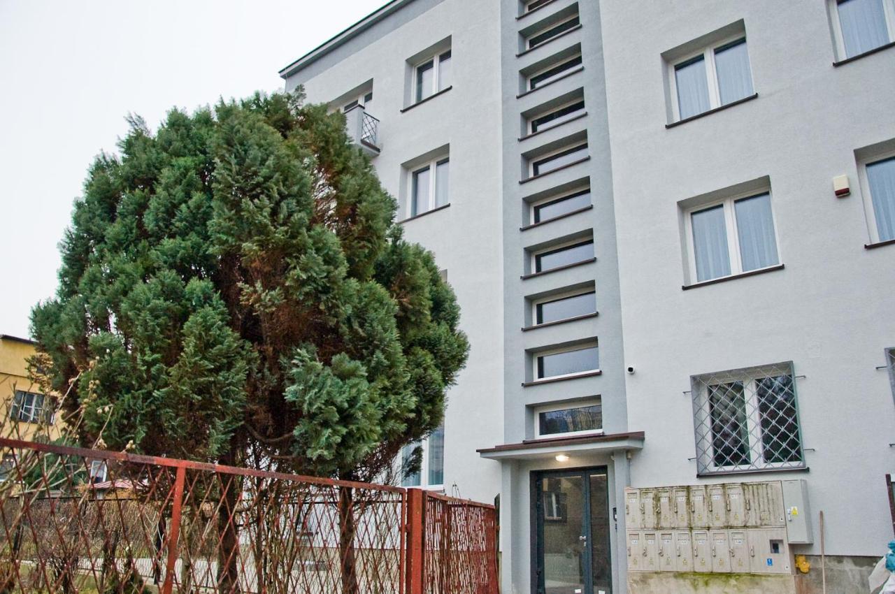 Park Apartamenty Chrzanow Luaran gambar